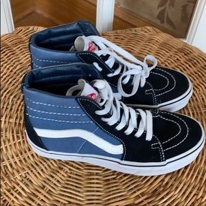 Boys sneakers